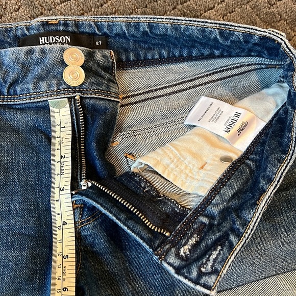 Hudson Croxley Cuffed Mid Rise Denim Shorts Women's Size 27 in Reaction Color - Picture 9 of 15